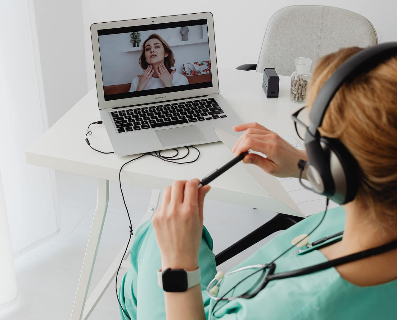 Telemedizin-Apps, Fernbehandlung